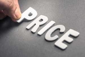 如何分析黄金价格的历史波动周期？